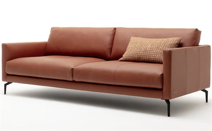酒店意式現(xiàn)代極簡不銹鋼皮革沙發(fā)