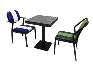 現(xiàn)代簡約實(shí)木小方桌